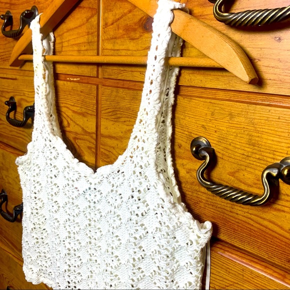 FREE PEOPLE BEACH RETRO Cropped Crochet Swing Tank - Picture 4 of 11